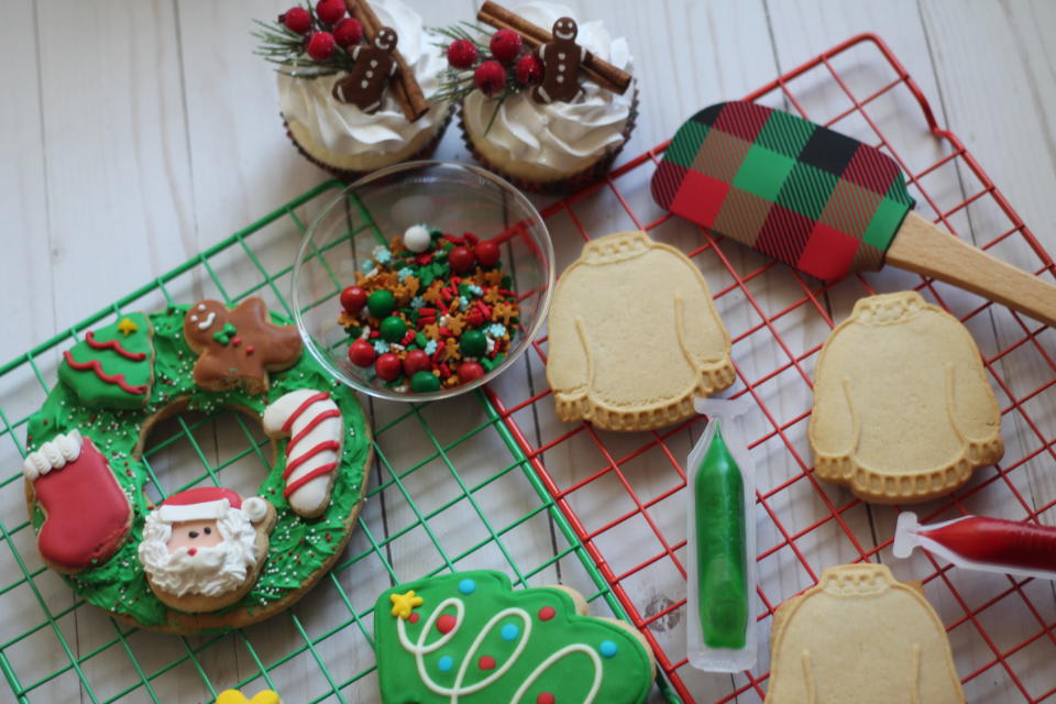 Shanice Evans and her family love to make Christmas cookies to get into the holiday spirit!