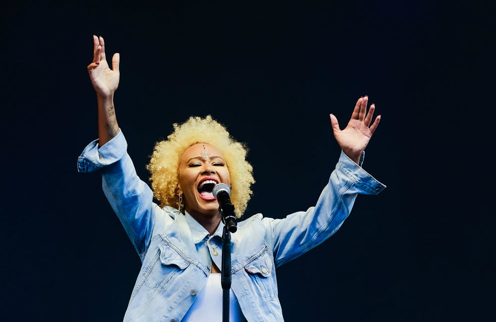 Emeli Sandé wants to 'heal people through music' credit:Bang Showbiz