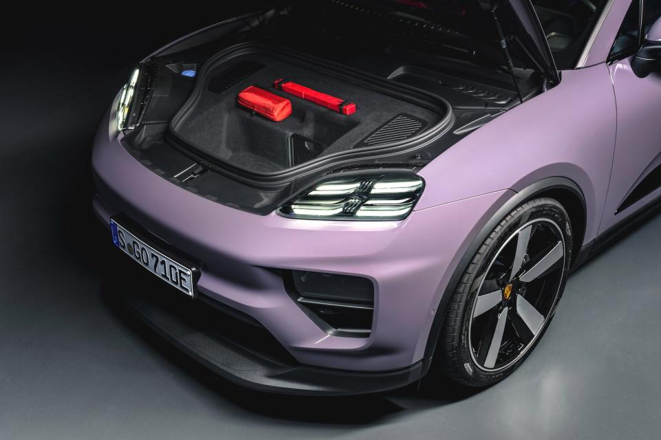 2024 Porsche Macan Electric frunk