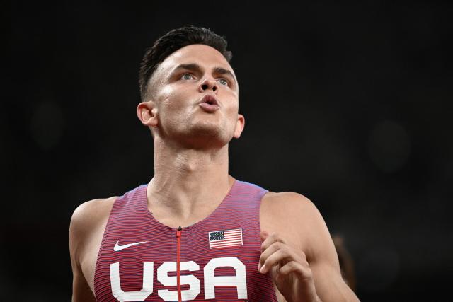 Former Duck football player and track star Devon Allen signs three