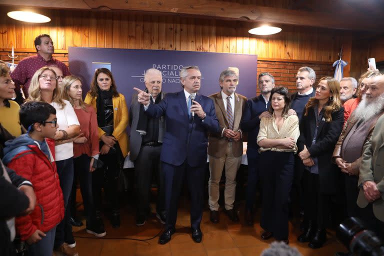 Alberto Fernández en la sede del PJ