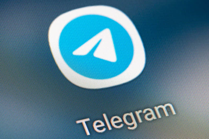 The Telegram app icon can be seen on the screen of a smartphone. The judiciary in Spain has temporarily blocked the messaging app Telegram nationwide. Fabian Sommer/dpa