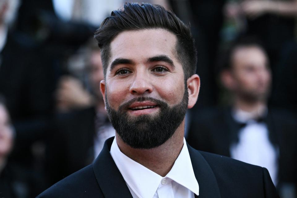 Kendji Girac a expliqué avoir « simuler un suicide » pour « faire peur à sa femme, l’impressionner ».