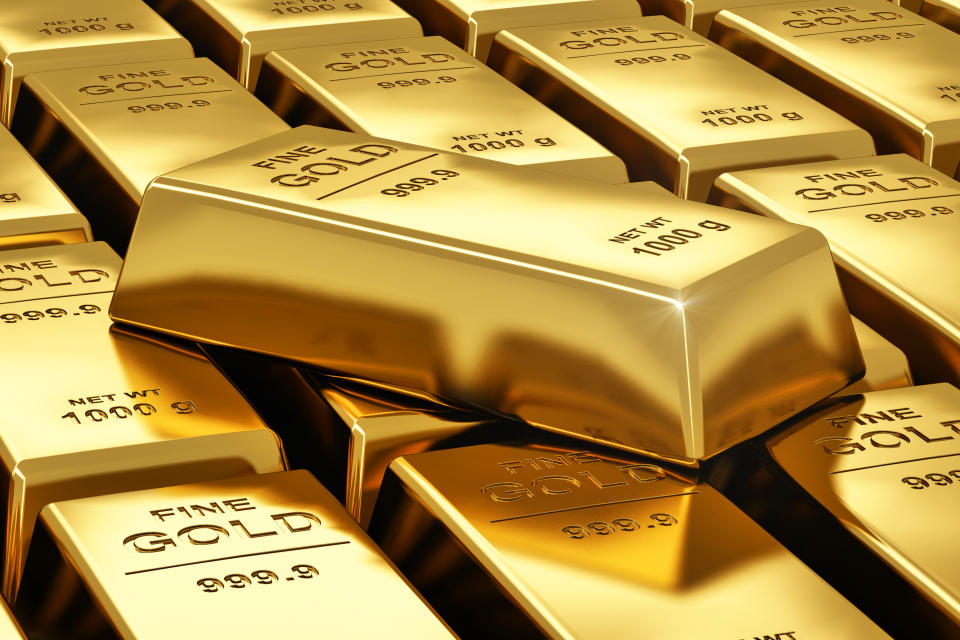金價飆翻天！黃金存摺跟黃金ETF誰比較會漲？怎麼投資才划算。圖/取自Getty