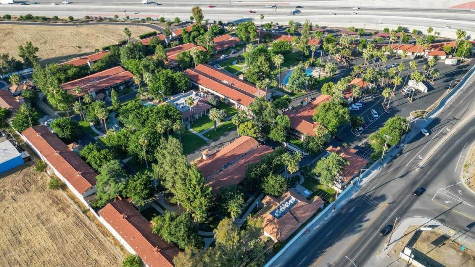 The sprawling former Hacienda motel at Highway 99 and Clinton Avenues in Fresno is now Fresno Home Bridge and Triage, serving local homeless. It once was a popular Highway 99 stop-off for travelers going between northern and southern California and the site of many famous entertainment acts.