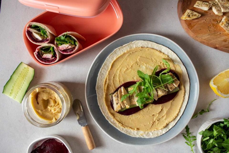 regreso a clases con recetas saludables wrap de pollo con humus