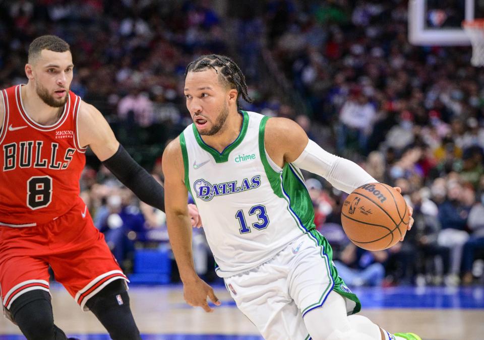 Zach LaVine, Jalen Brunson in action