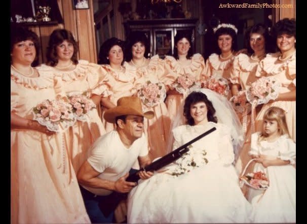 <a href="http://awkwardfamilyphotos.com/2011/05/14/saturday-night-special-shotgun-wedding/" target="_hplink">via AwkwardFamilyPhotos.com</a>