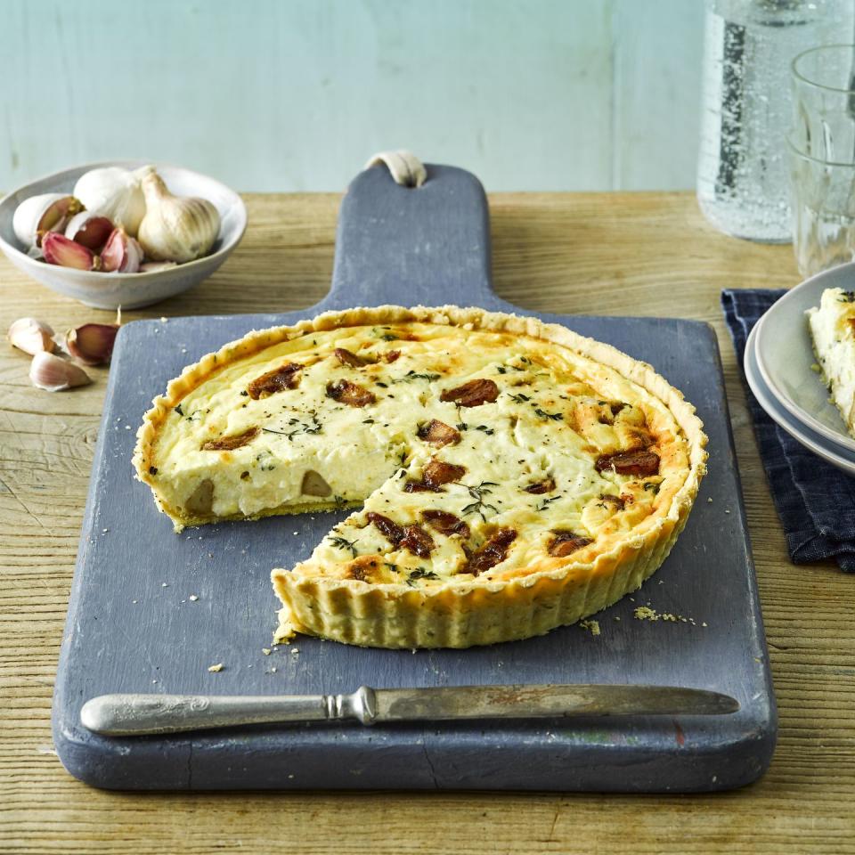 Sticky Garlic, Thyme and Goat’s Cheese Quiche