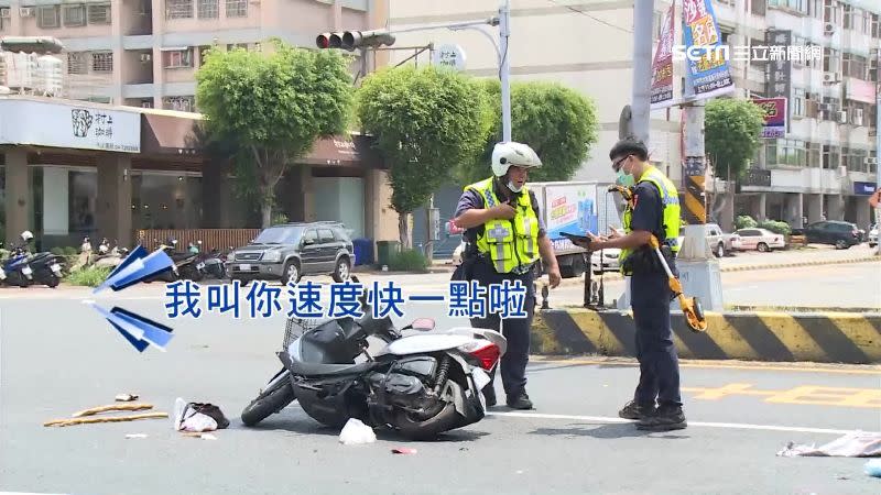 2名員警當街鬥嘴互嗆。