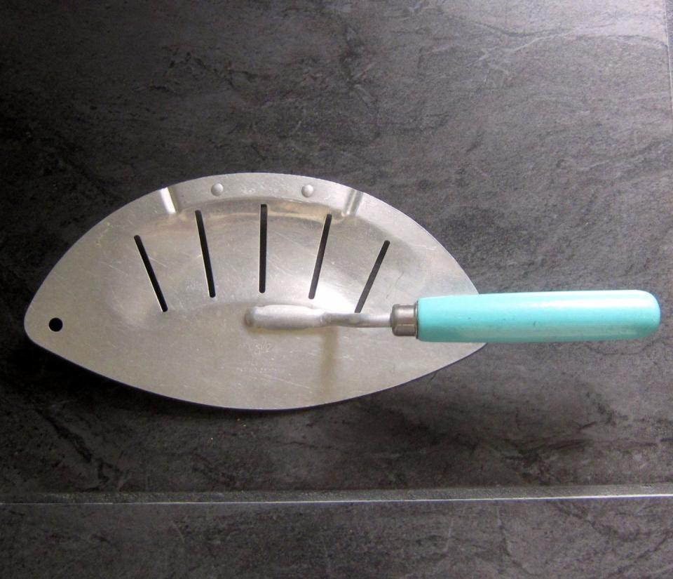 <p><a href="https://www.etsy.com/listing/294720415/vintage-aqua-blue-foley-pot-strainer" rel="nofollow noopener" target="_blank" data-ylk="slk:These little gadgets;elm:context_link;itc:0;sec:content-canvas" class="link ">These little gadgets</a> sat atop pots to make it easier to drain water.</p>