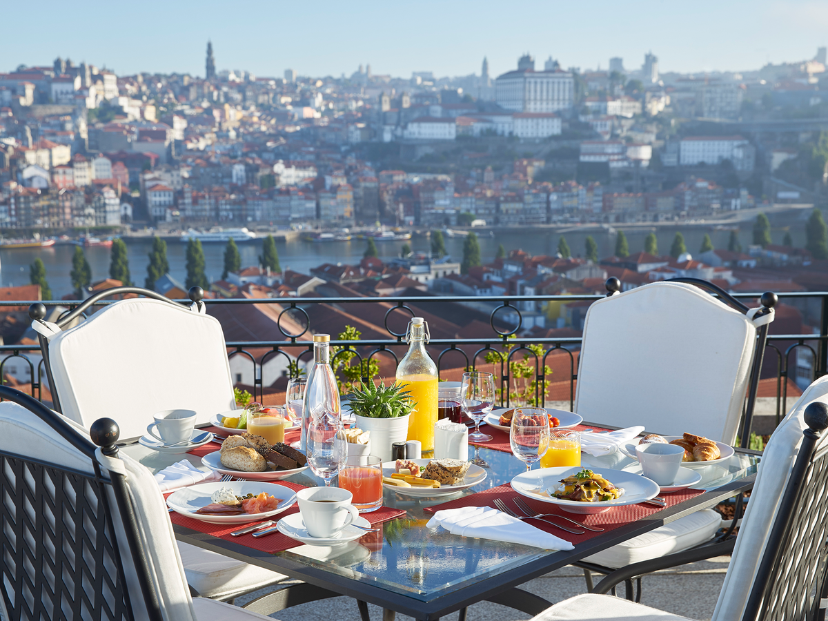 The gourmet destination hotel hosts a stunning breakfast view (The Yeatman)