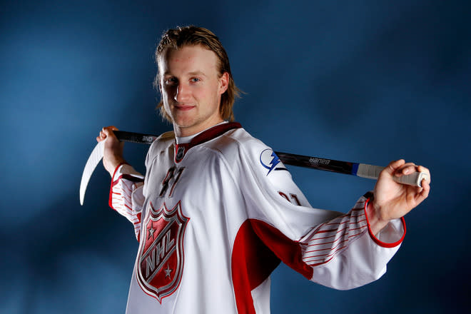 OTTAWA, ON - JANUARY 29: Steven Stamkos #91 of the Tampa Bay Lightning and Team Alfredsson poses prior to the 2012 NHL All-Star Game at Scotiabank Place on January 29, 2012 in Ottawa, Ontario, Canada. (Photo by Gregory Shamus/Getty Images)