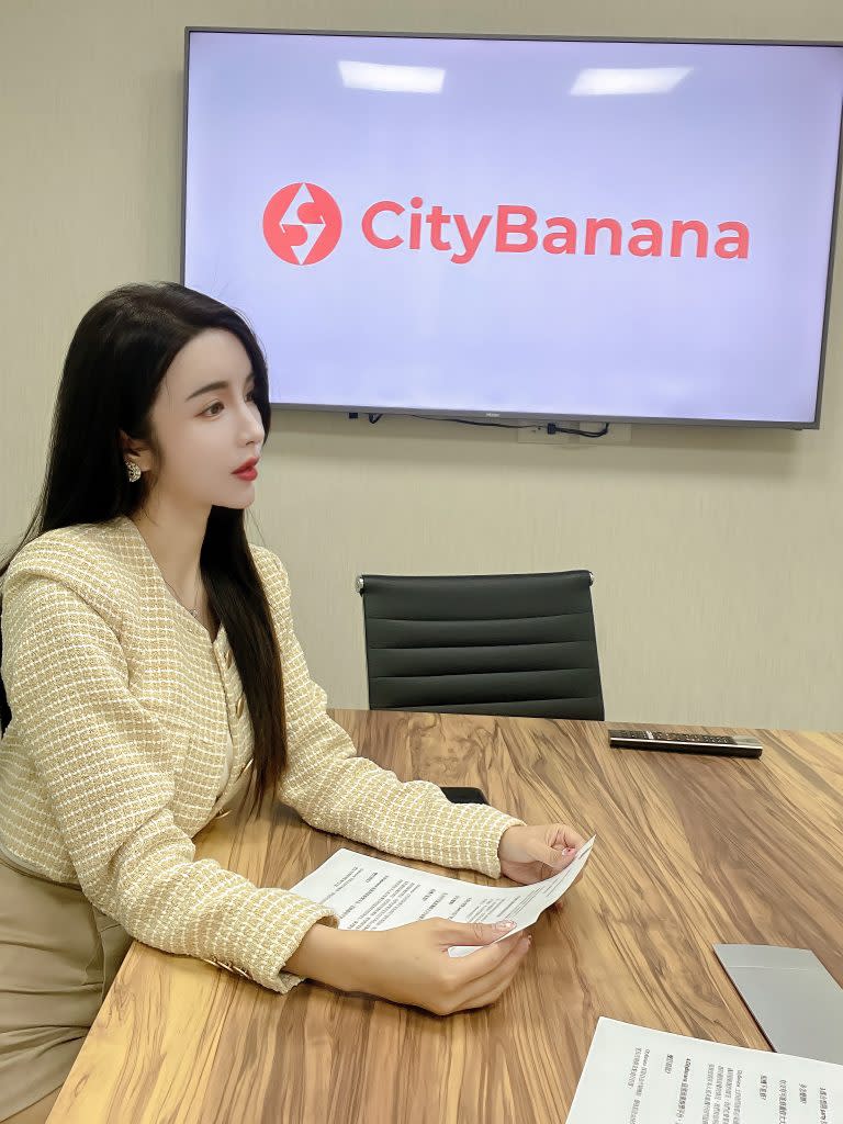 劉子瑜今年開始投入CityBanana平台，擔任合夥人兼公關長，負責親自面試平台上的女孩。