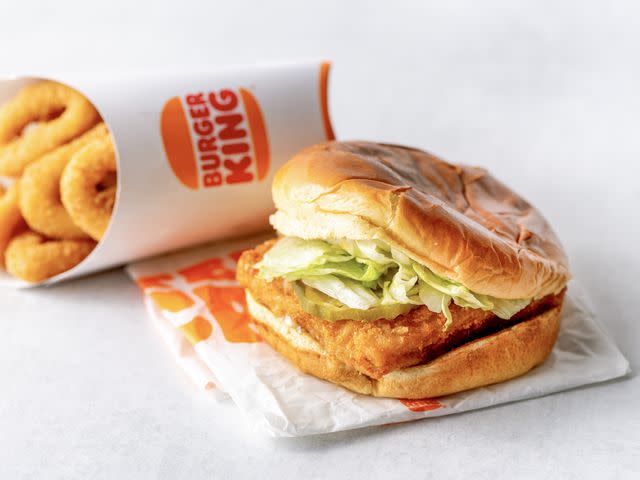 FAST FOOD NEWS: Burger King Extra Long Fish Sandwich - The Impulsive Buy