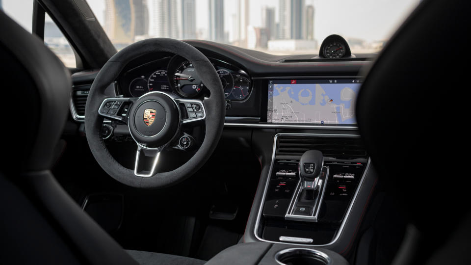 <p>Porsche Panamera (Autoblog) </p>