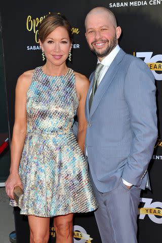 <p>Allen Berezovsky/WireImage</p> Lisa Joyner and Jon Cryer in Los Angeles, California in June 2016.