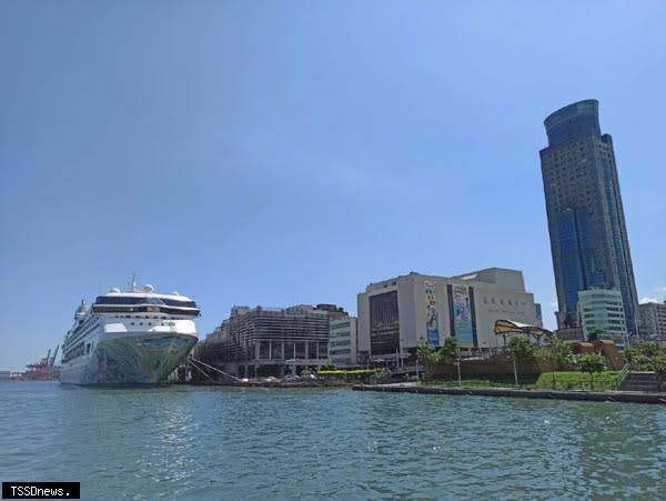 行駛車輛做好自主管理，可大力協助基隆港改善空氣品質。（記者簡麗春攝）