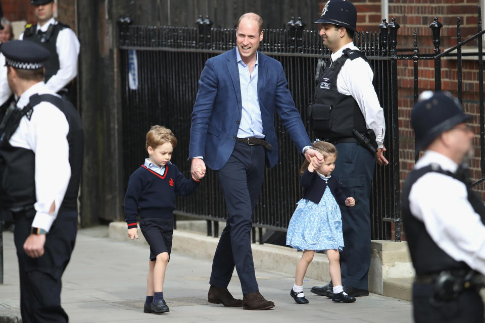 Prince William accompanies his children to meet their new brother. <em>(Getty Images)</em>