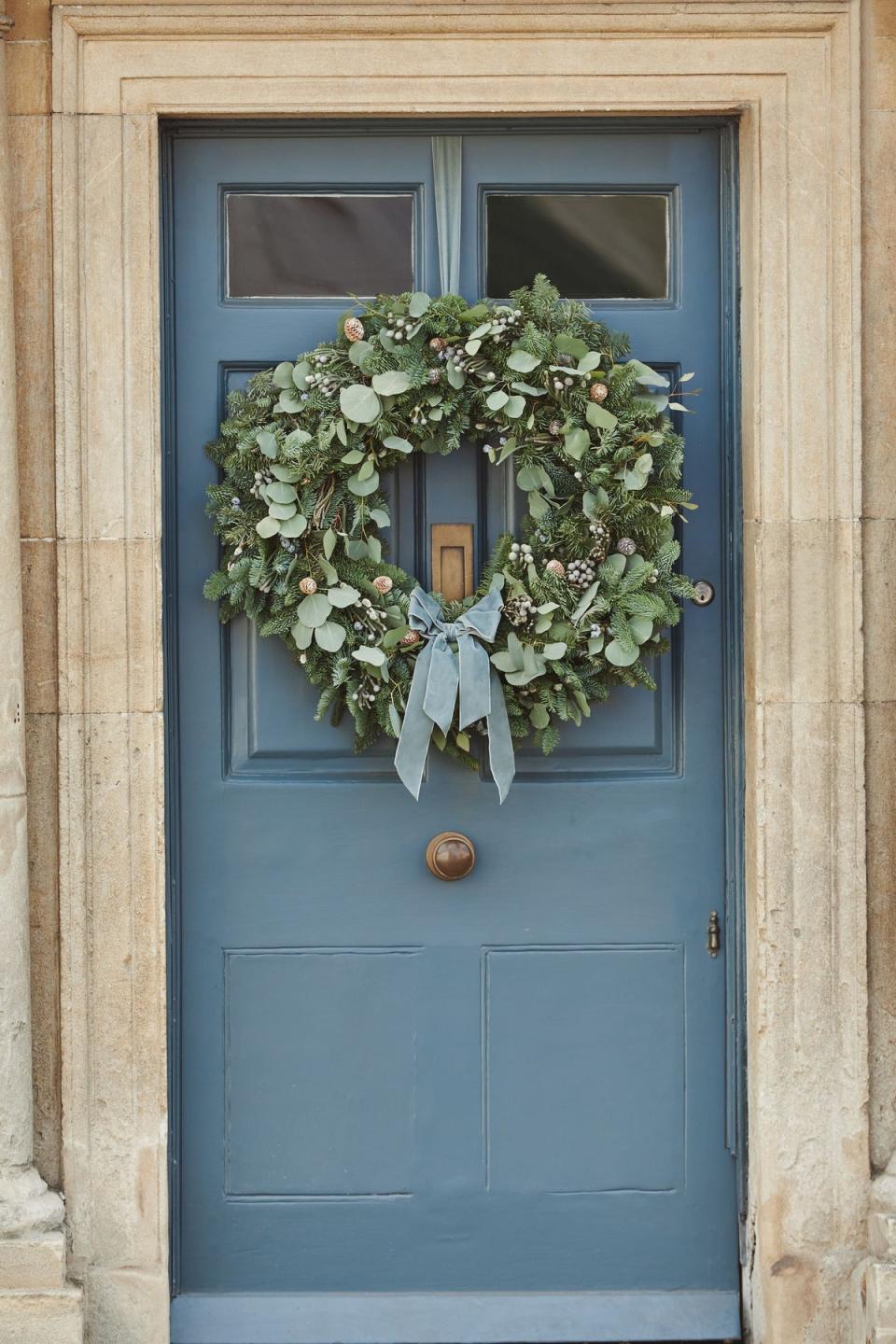 Flowerbx's wreaths in action (Flowerbx)