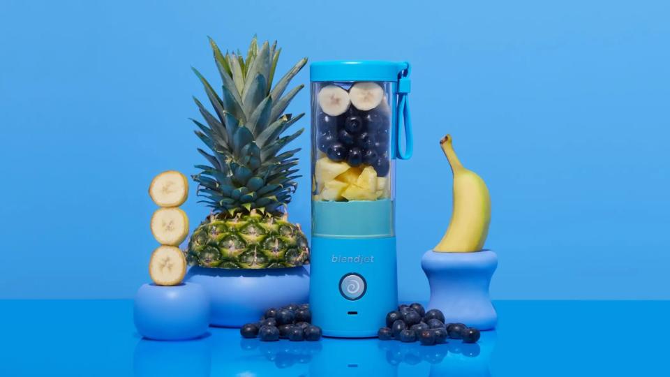 Making Smoothies to Go Just Got Easier, Thanks to These Personal Blenders