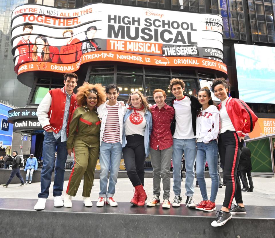 <h1 class="title">HIGH SCHOOL MUSICAL: THE MUSICAL: THE SERIES CAST</h1><cite class="credit">Jeff Neira/Walt Disney Television</cite>