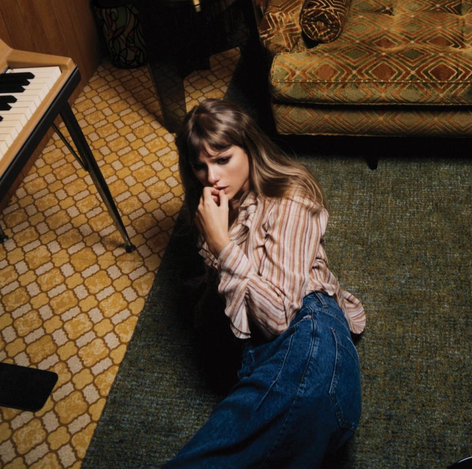 Swift unpicks the unwieldiness of her stardom with terrific, surreal imagery (Beth Garrabrant)