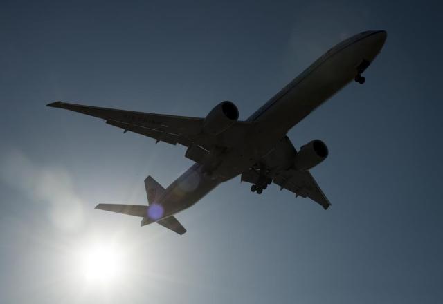 United Flight Disrupted After Passenger Kept Walking to Business Class