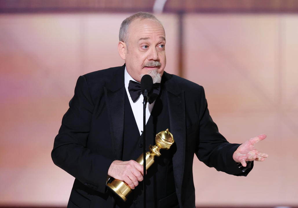 Paul Giamatti accepts the award for Best Performance by a Male Actor in a Motion Picture, Musical or Comedy for 