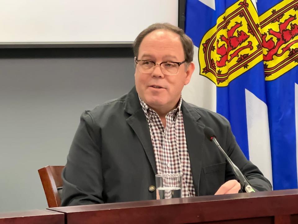 Dalhousie University engineering professor Andrew Corkum says high humidity was a key factor in roof falls and that operating in winter months, when humidity is low, would be OK.