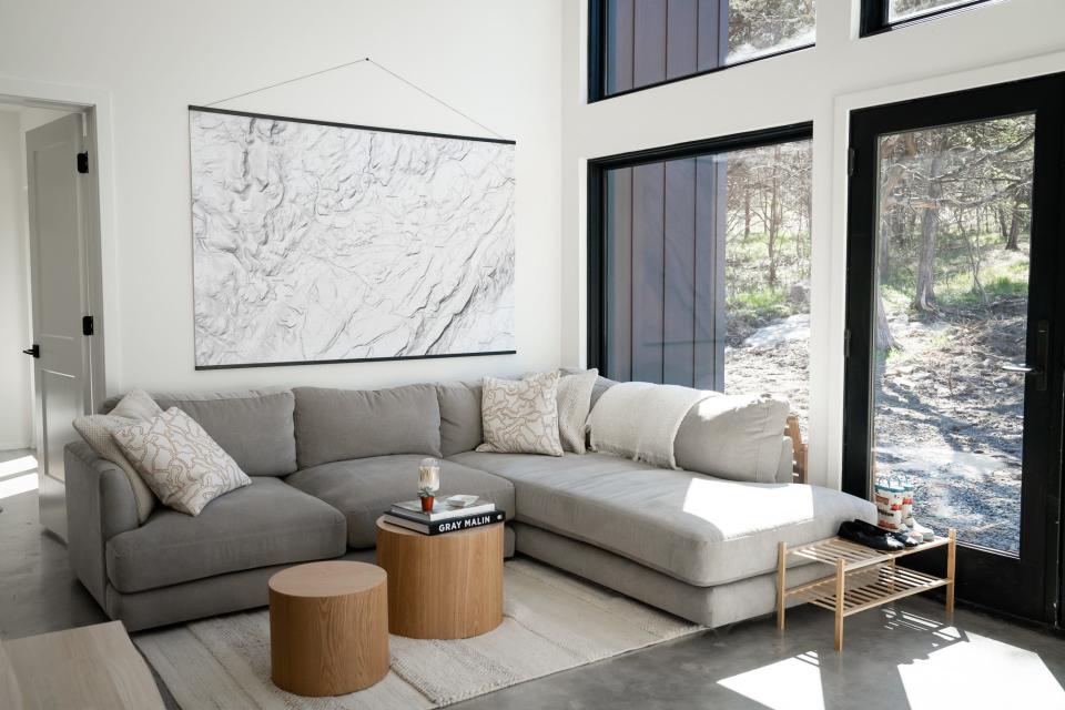 GRay sectional couch in living room 