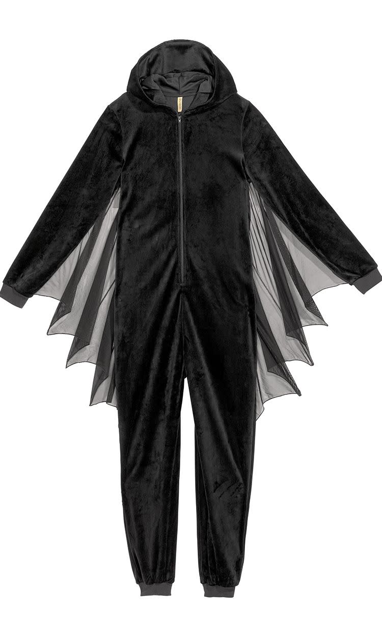 <p>Bat costume, £29.99, H&M</p><p><a rel="nofollow noopener" href="https://www2.hm.com/en_gb/productpage.0517797001.html" target="_blank" data-ylk="slk:BUY NOW;elm:context_link;itc:0;sec:content-canvas" class="link ">BUY NOW</a></p>