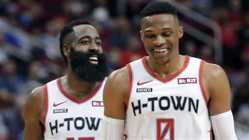 火箭「雙MVP連線」Harden（左）、Westbrook（右）。（圖／翻攝自推特）