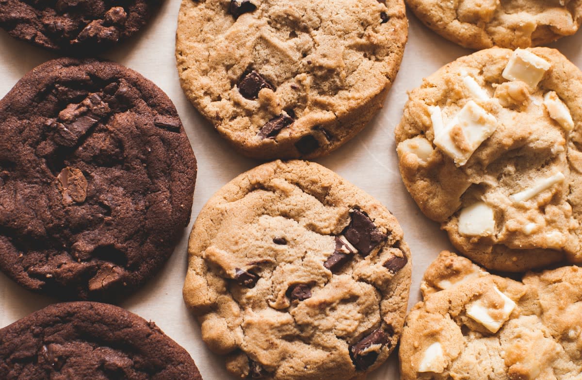 Signature Cookie Jar & 16 oz of Cookies