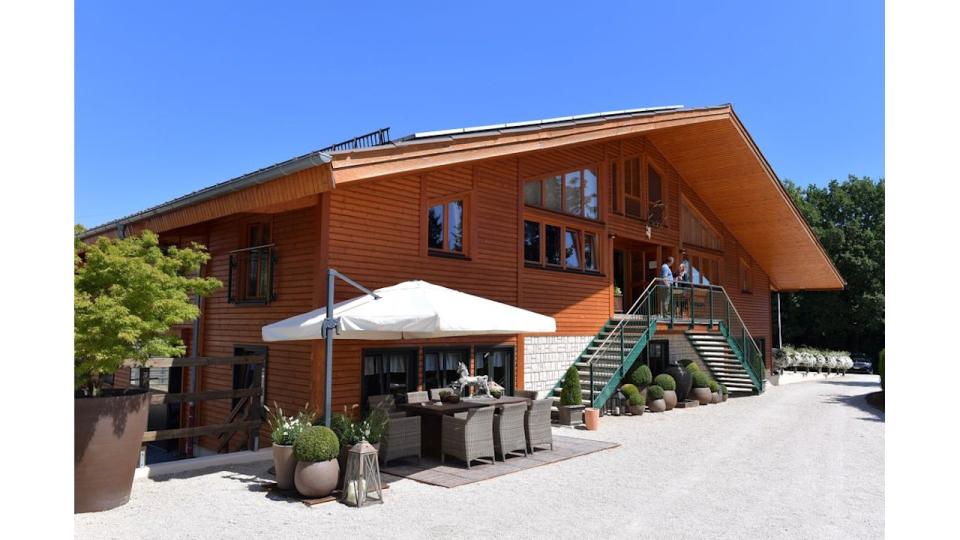 the CS Ranch in Givrins, Switzerland exterior