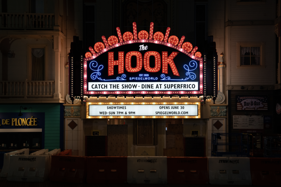 The Hook - Spiegelworld -  Atlantic City