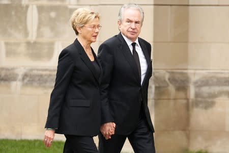 Actors Warren Beatty and Annette Bening arrive for the memorial service of U.S. Senator John McCain (R-AZ) at National Cathedral in Washington, U.S., September 1, 2018. REUTERS/Joshua Roberts