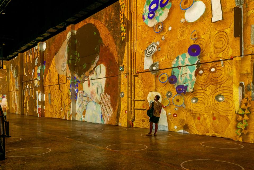 "Immersive Klimt: Revolution"