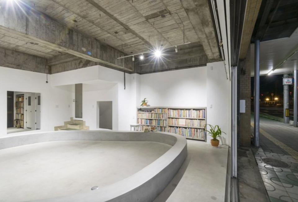 El estudio de arquitectura japonés Hiroshi Kinoshita and Associates fue el encargado de diseñar esta vivienda a petición de su propietario. (Foto: <a href="http://www.kinoshitahiroshi.jp/" rel="nofollow noopener" target="_blank" data-ylk="slk:Hiroshi Kinoshita and Associates;elm:context_link;itc:0;sec:content-canvas" class="link ">Hiroshi Kinoshita and Associates</a>).