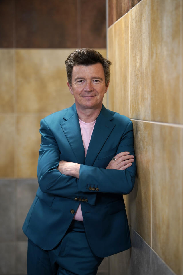 Rick Astley revisits his career-making song with 'gratitude' – Orange  County Register