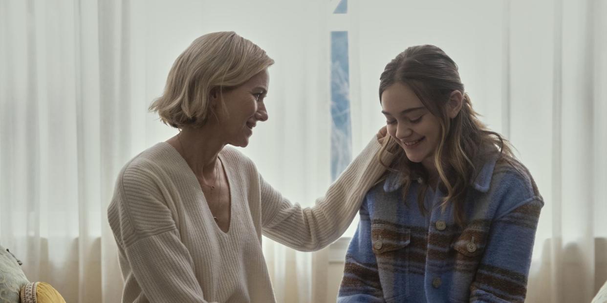 the watcher l to r isabel marie gravitt as ellie brannock, naomi watts as nora brannock in episode 105 of the watcher cr eric liebowitznetflix © 2022