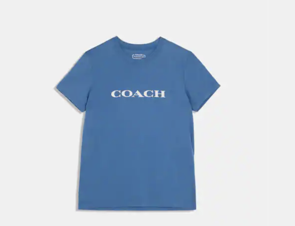 Camiseta Essential Coach de algodón orgánico. (Foto: Coach)