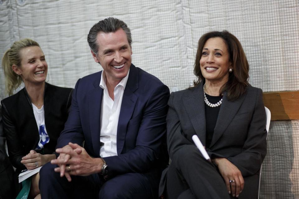 PHOTO: Gavin Newsom, Democratic candidate for governor of California and Senator Kamala Harris during a rally in Burbank, Calif., May 30, 2018. (Patrick T. Fallon/Bloomberg via Getty Images)