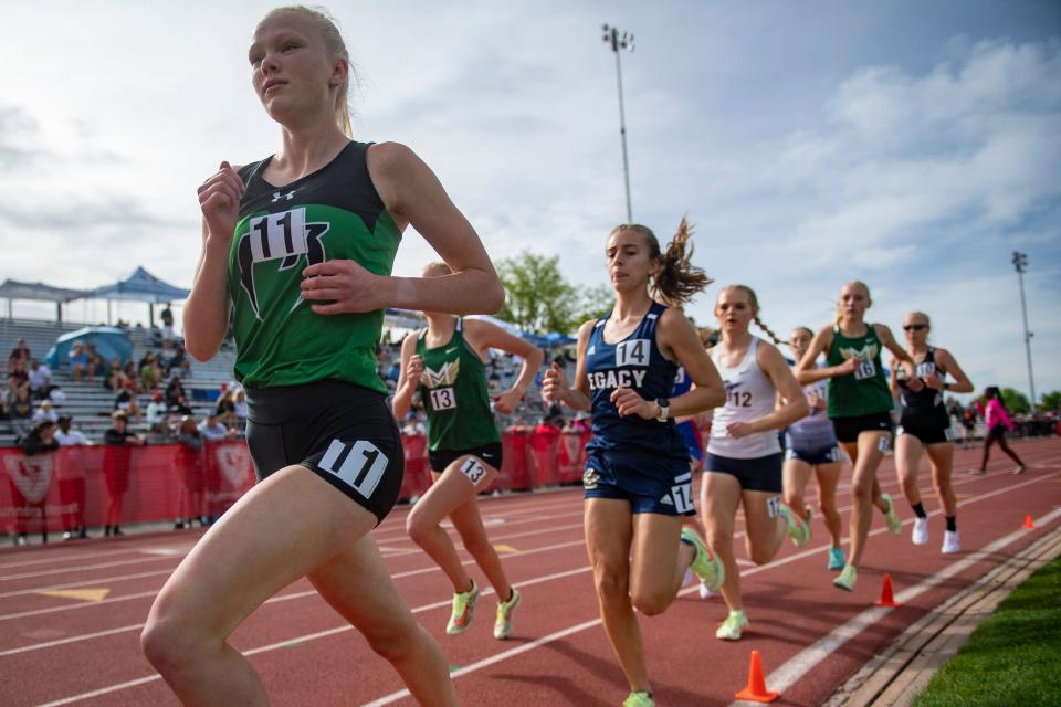 Fossil Ridge High School's Tatum Berg competes in the Class 5A girls 3200-meter run in the Colorado state track championships at Jeffco Stadium in Lakewood, Colo., on Thursday, May 19, 2022.