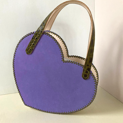 Fado Made Sweet Tart bag. Designer Jamie said she has always been inspired by the box bag purse that was introduced in the 1930s and gained more popularity into the ’60s. “The box bag style is very structured, sleek, and sophisticated yet bold,” said Kowarick.