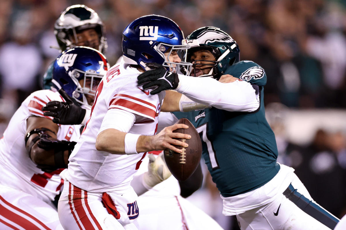 Instant Analysis: Giants fall to Eagles, 38-7, in Divisional Round