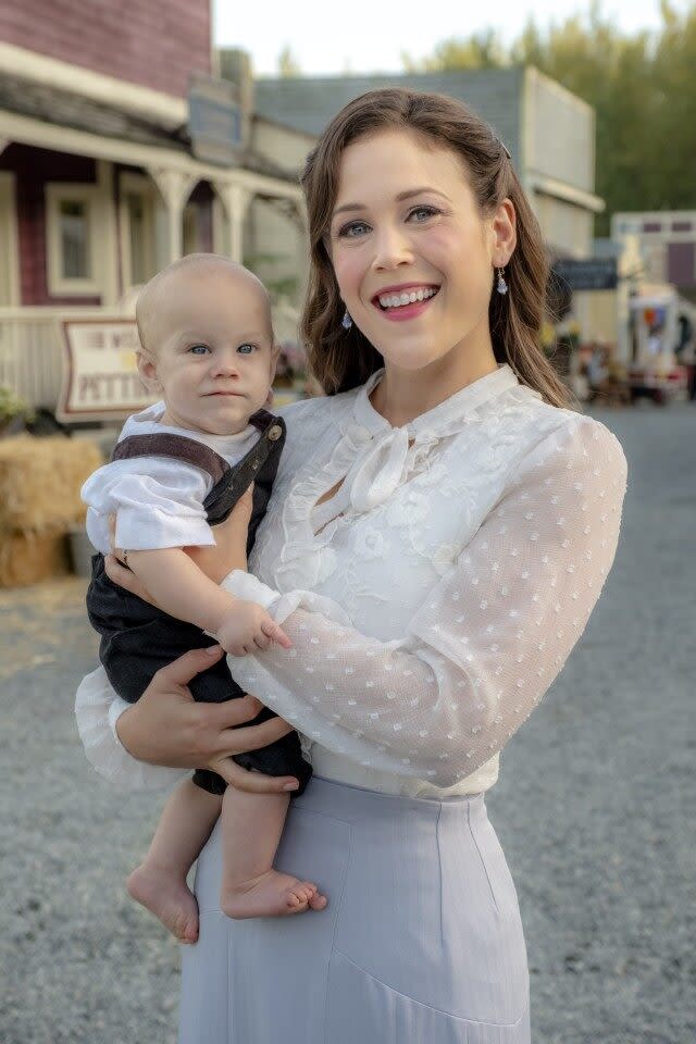 WCTH_ELIZABETH_JACK