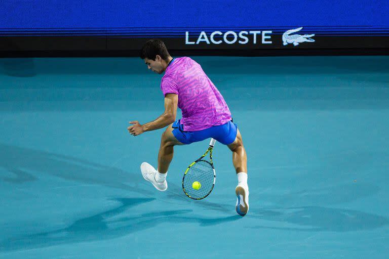 La Gran Willy de Carlos Alcaraz durante su éxito ante Roberto Carballes Baena en Miami