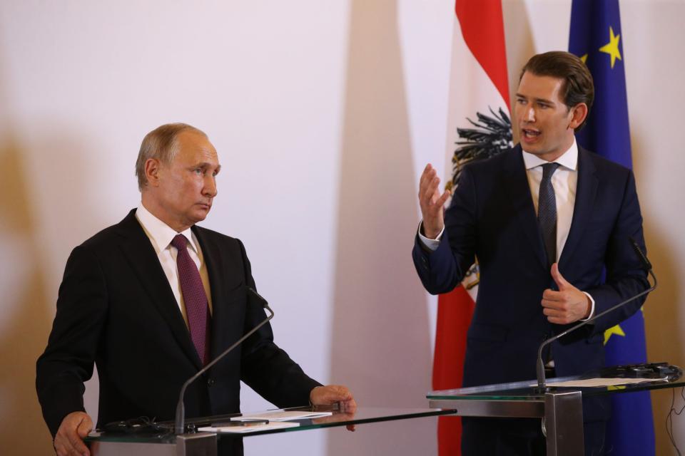 Österreichs damaliger Kanzler Sebastian Kurz und Russlands Präsident Wladimir Putin besiegelten 2018 in Wien ein großes Gasgeschäft. Jetzt fällt es Österreich auf die Füße.  - Copyright: Mikhail Svetlov/Getty Images