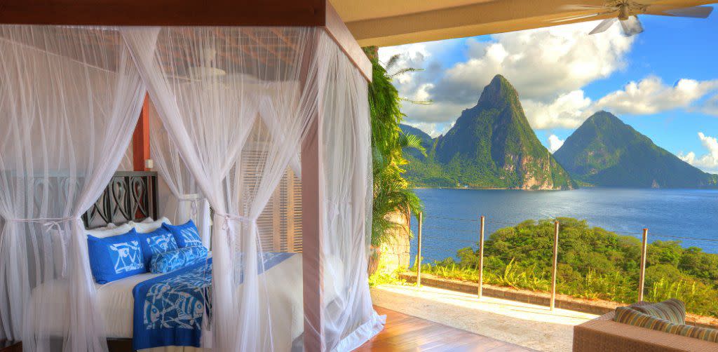 Jade Mountain Resort